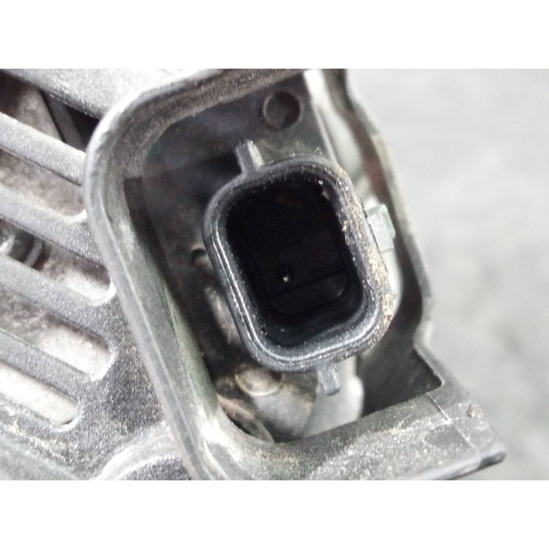 Recambio de alternador para renault clio iv dynamique referencia OEM IAM 231008918R  P3-B5-28-3