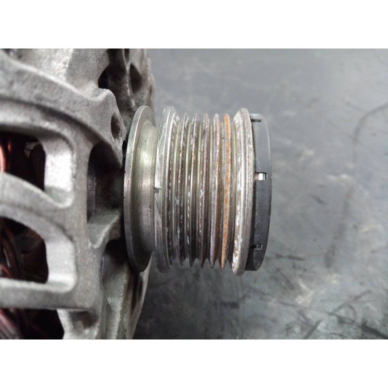 Recambio de alternador para renault clio iv dynamique referencia OEM IAM 231008918R  P3-B5-28-3