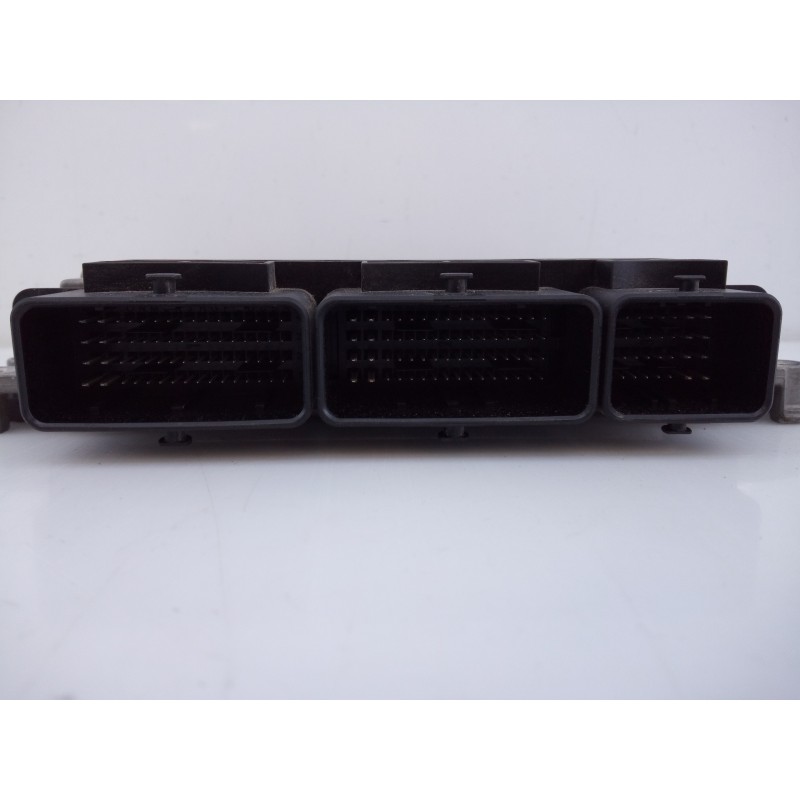 Recambio de centralita motor uce para renault clio iv dynamique referencia OEM IAM 237100959S 0281035806 E2-A1-13-3