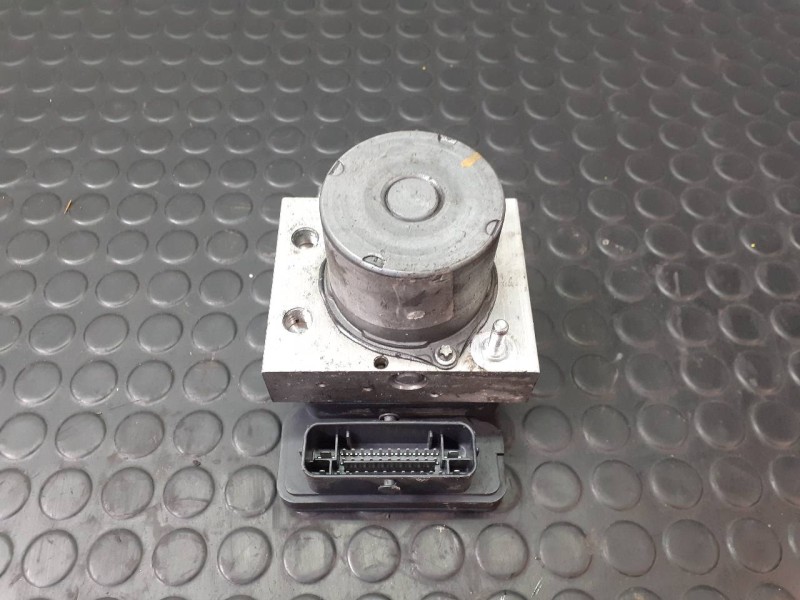 Recambio de abs para nissan nv400 pritsche l3h1 3,5t referencia OEM IAM 476603593  P3-A8-3-4