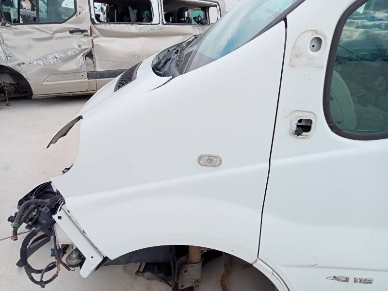 Recambio de aleta delantera izquierda para nissan primastar (x..) combi x83 referencia OEM IAM   