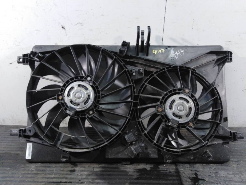 Recambio de electroventilador para nissan nv400 pritsche l3h1 3,5t referencia OEM IAM 8240590  P2-B7-12