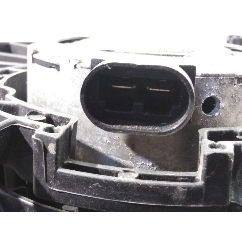 Recambio de electroventilador para nissan nv400 pritsche l3h1 3,5t referencia OEM IAM 8240590  P2-B7-12