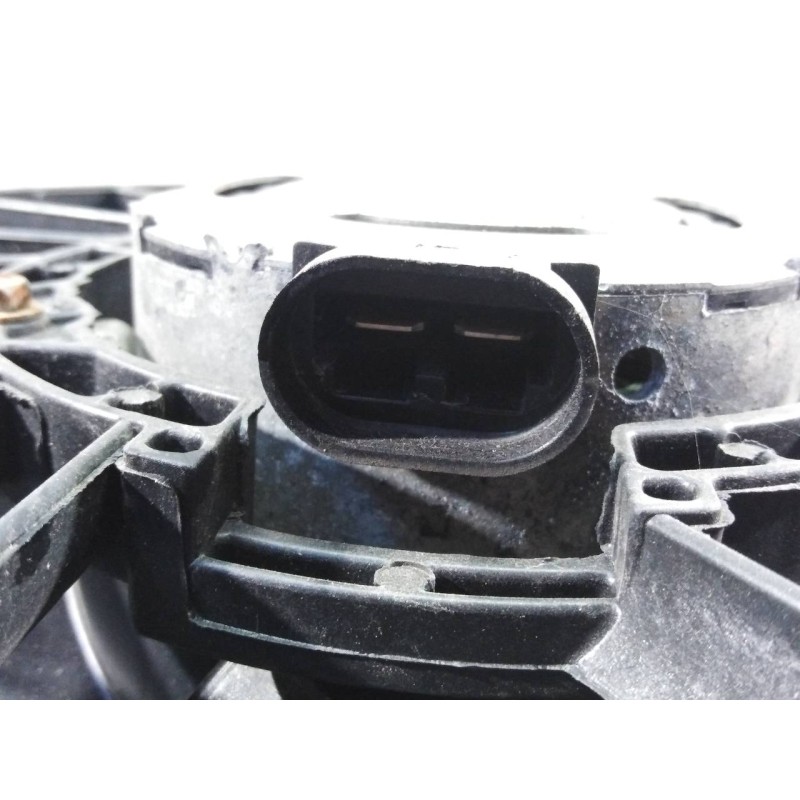 Recambio de electroventilador para nissan nv400 pritsche l3h1 3,5t referencia OEM IAM 8240590  P2-B7-12