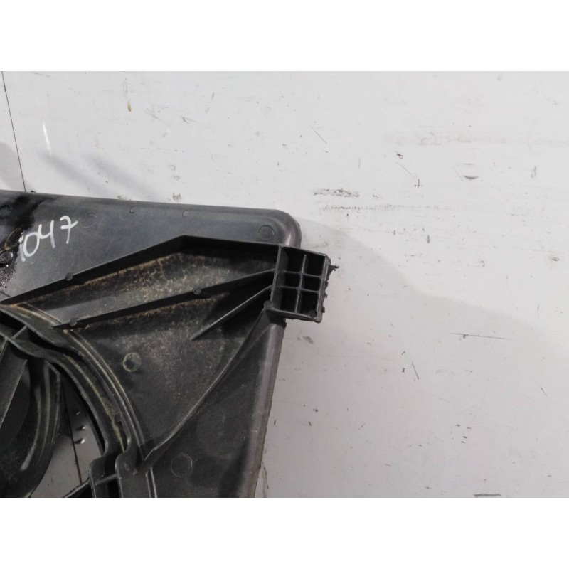 Recambio de electroventilador para nissan nv400 pritsche l3h1 3,5t referencia OEM IAM 8240590  P2-B7-12