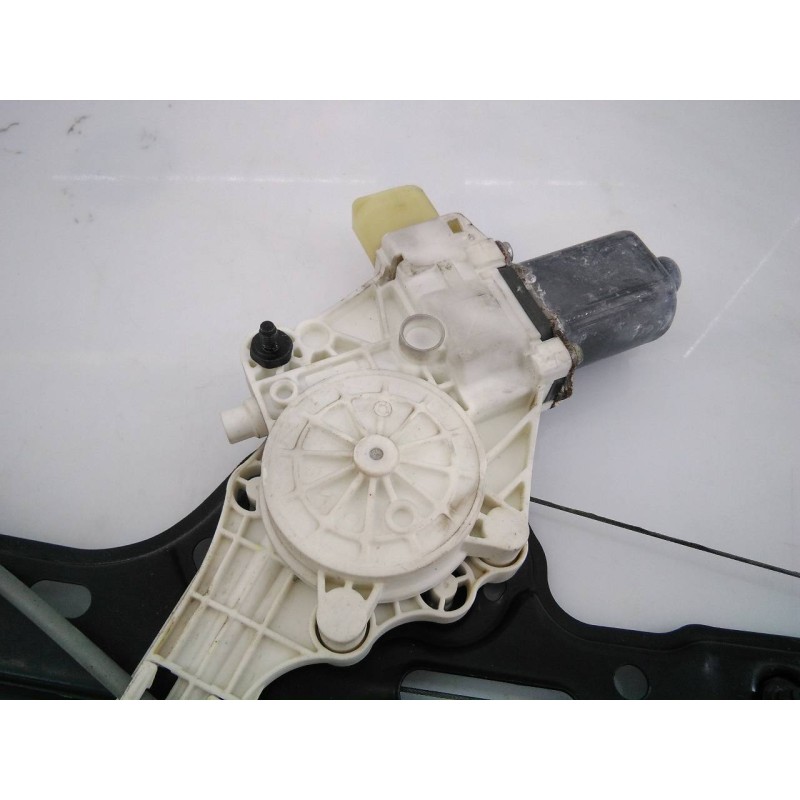 Recambio de elevalunas delantero izquierdo para bmw serie 1 berlina (e81/e87) 118i referencia OEM IAM 0130822228  E1-A3-12-1