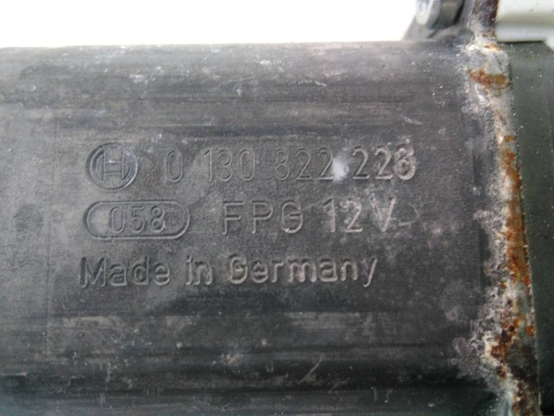 Recambio de elevalunas delantero izquierdo para bmw serie 1 berlina (e81/e87) 118i referencia OEM IAM 0130822228  E1-A3-12-1