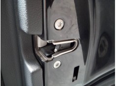 CERRADURA PUERTA TRASERA DERECHA 