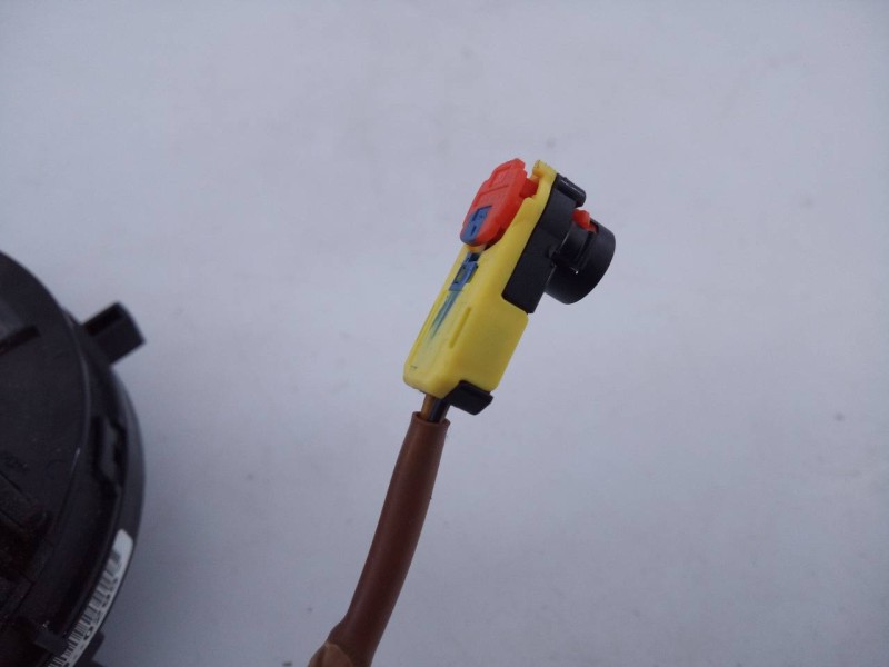 Recambio de anillo airbag para hyundai i30 (gd) trend referencia OEM IAM A65V690295  E3-A3-49-4