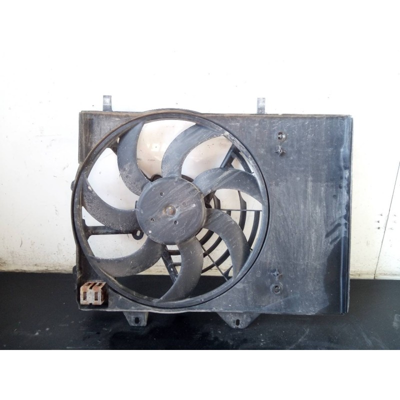 Recambio de electroventilador para citroën c3 picasso exclusive referencia OEM IAM GMV140CEM00 FS2083 P2-A7-3
