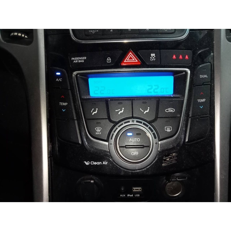 Recambio de mando climatizador para hyundai i30 (gd) trend referencia OEM IAM 97250A6521 97250A5XXX E3-A3-28-3