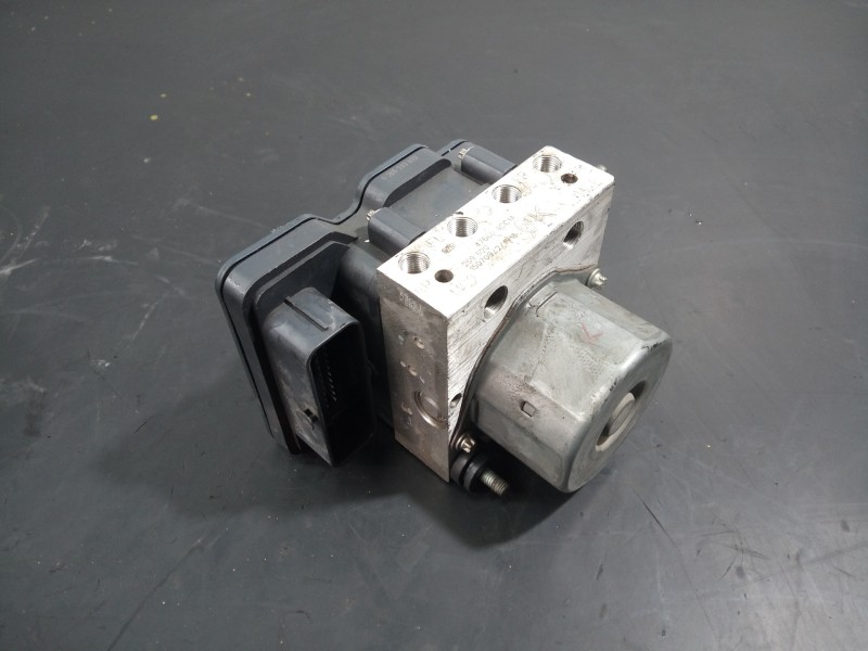 Recambio de abs para nissan x-trail (t32) acenta referencia OEM IAM 476604CC1A 269620 P3-B8-24-1