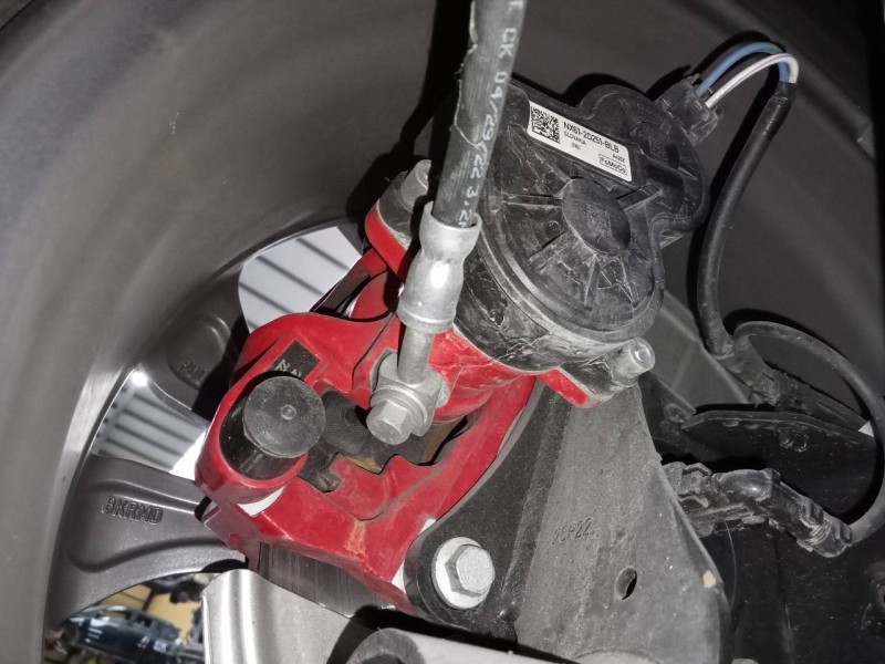 Recambio de pinza freno trasera izquierda para ford focus st-line referencia OEM IAM NX612D251BLB  