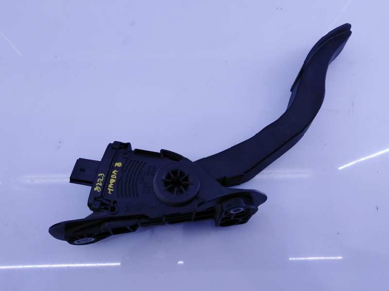 Recambio de pedal acelerador para mazda 6 lim. (gh) 2.2 ce 163 luxury (5-ptas.) referencia OEM IAM 9M819735AD GS1D41600 E3-B5-24