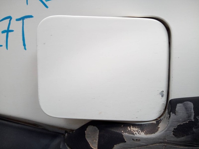 Recambio de tapa exterior combustible para nissan terrano/terrano.ii (r20) comfort referencia OEM IAM   