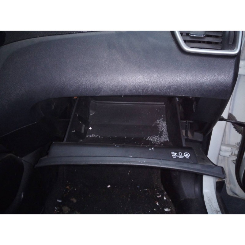 Recambio de guantera para nissan x-trail (t32) acenta referencia OEM IAM   