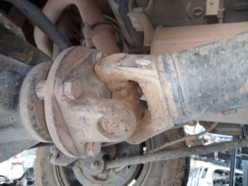 Recambio de transmision central para nissan terrano/terrano.ii (r20) comfort referencia OEM IAM   