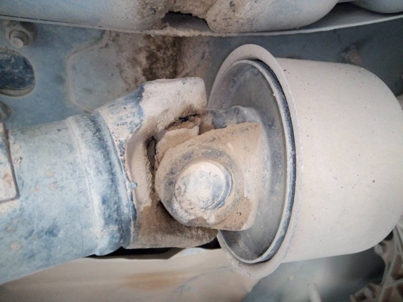 Recambio de transmision central para nissan terrano/terrano.ii (r20) comfort referencia OEM IAM   