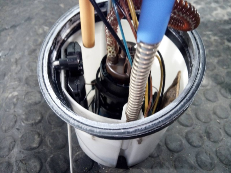 Recambio de aforador para seat ibiza (6j5) fr referencia OEM IAM 6R0919051C  P3-A6-3-5