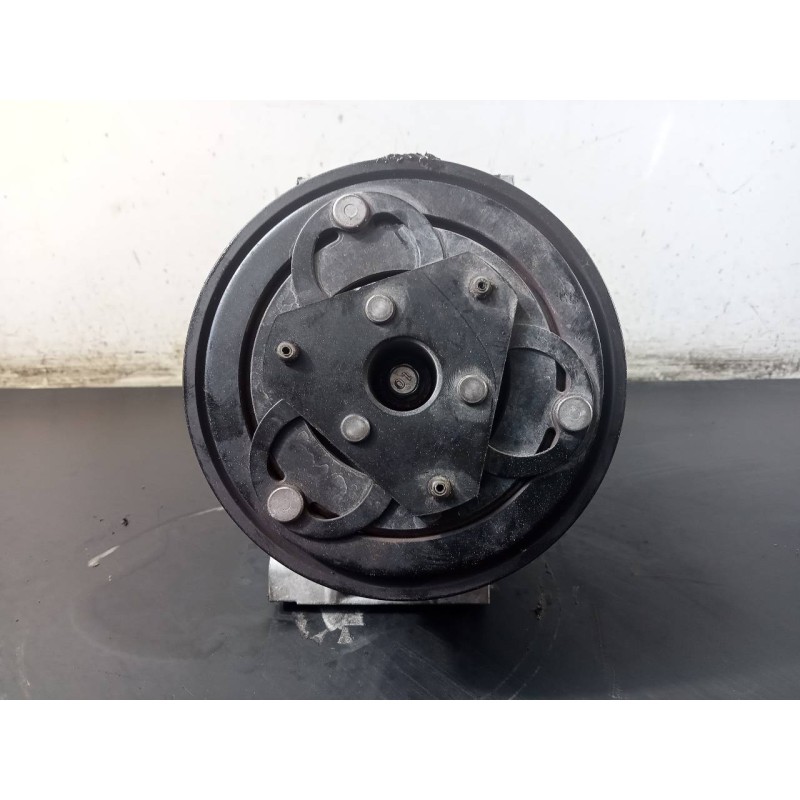 Recambio de compresor aire acondicionado para dacia lodgy stepway referencia OEM IAM 926005727R  P3-B2-2-4