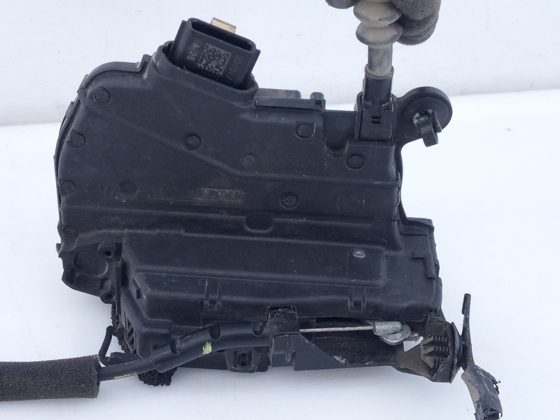 Recambio de cerradura puerta delantera derecha para renault clio iv dynamique referencia OEM IAM 805024563R  E1-A1-4-1