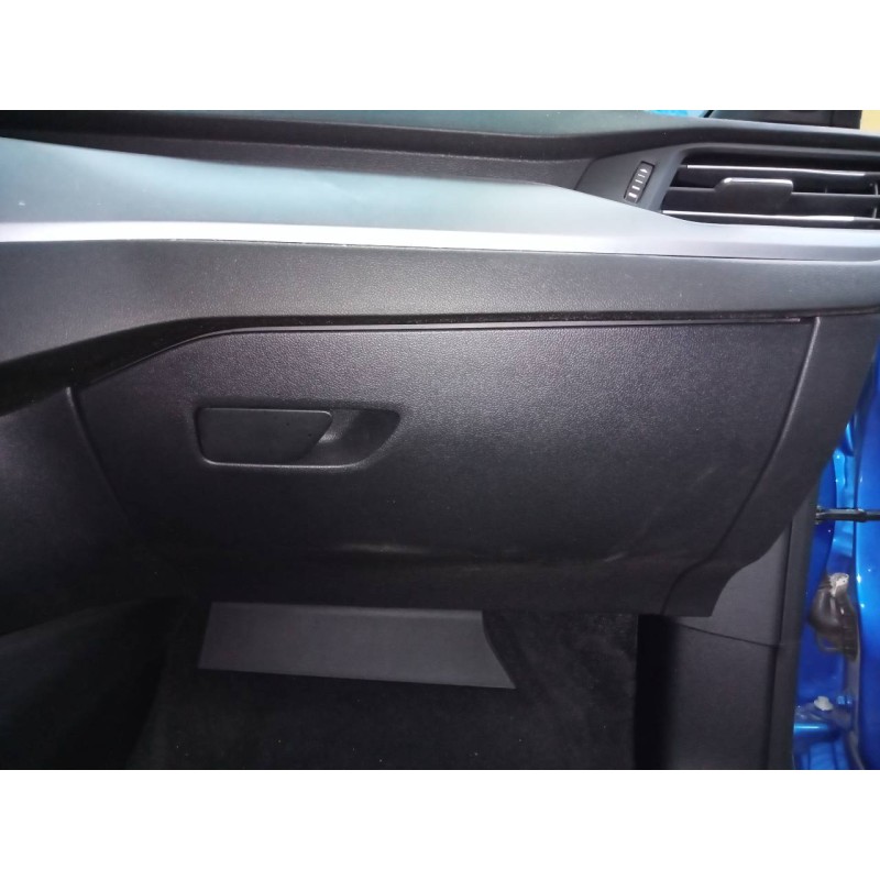 Recambio de guantera para ford focus st-line referencia OEM IAM   
