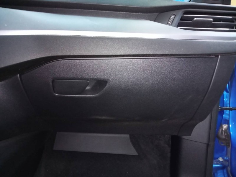 Recambio de guantera para ford focus st-line referencia OEM IAM   