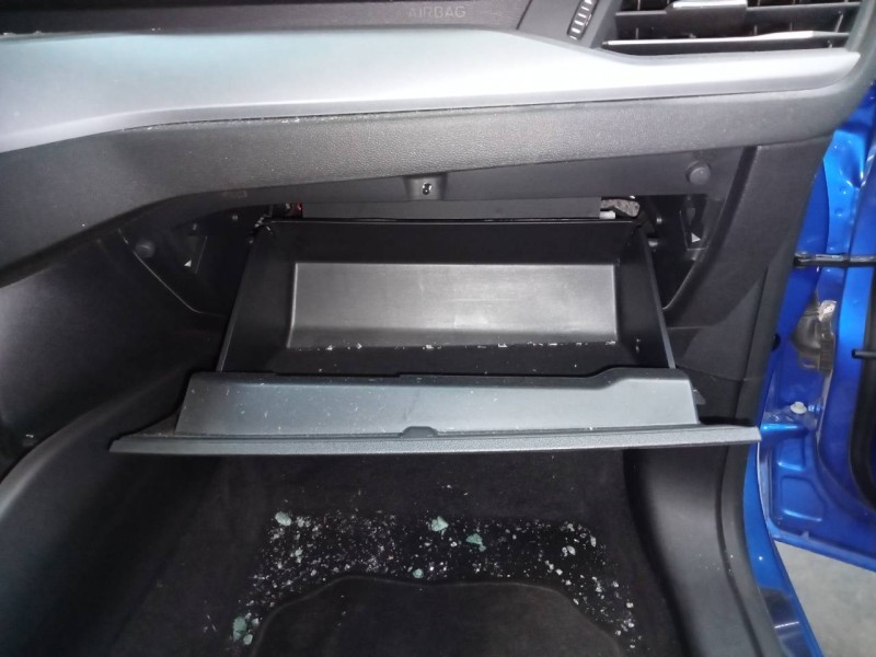 Recambio de guantera para ford focus st-line referencia OEM IAM   