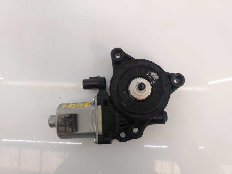 Recambio de motor elevalunas delantero izquierdo para kia sportage drive 2wd referencia OEM IAM 82450F1000  E2-B5-61-2