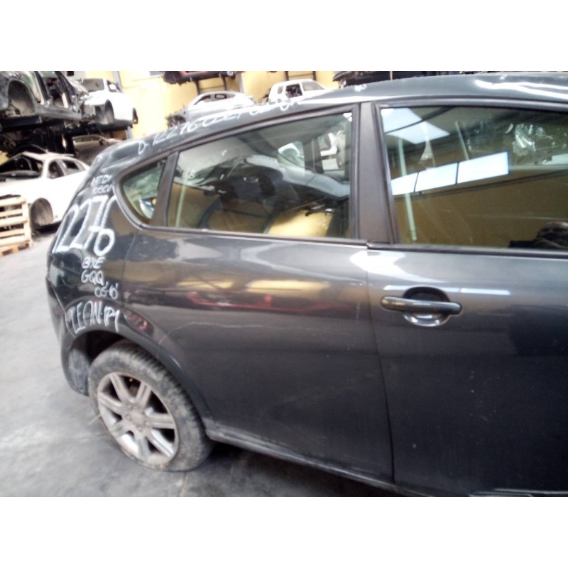 Recambio de puerta trasera derecha para seat leon (1p1) stylance / style referencia OEM IAM   