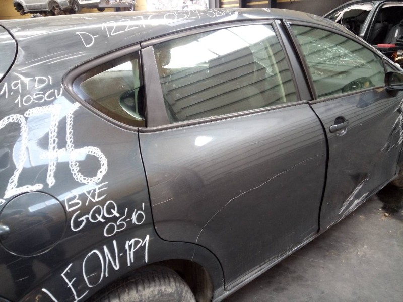 Recambio de puerta trasera derecha para seat leon (1p1) stylance / style referencia OEM IAM   