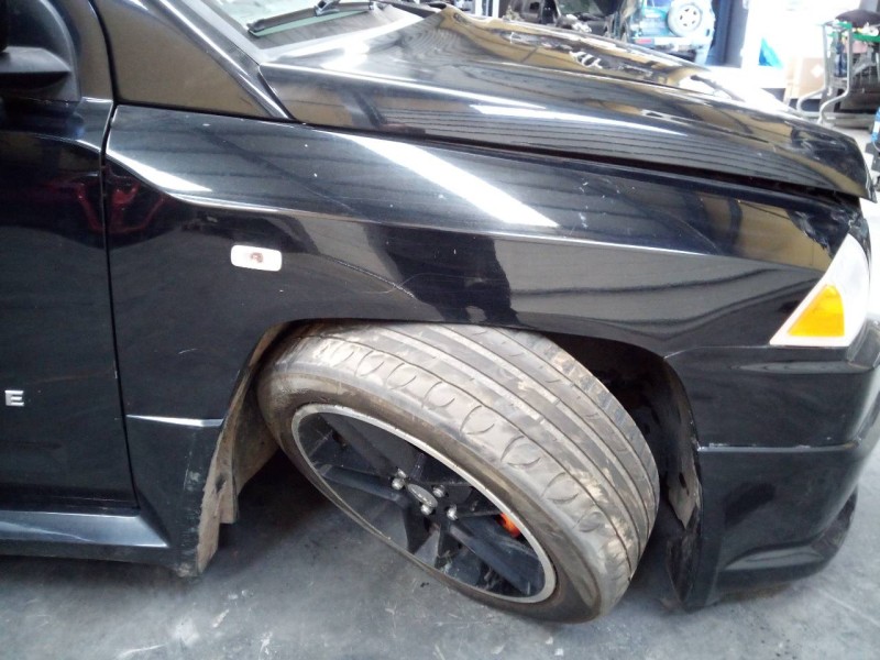 Recambio de aleta delantera derecha para jeep compass limited referencia OEM IAM   