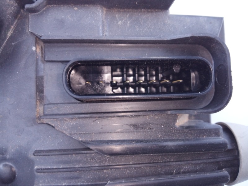 Recambio de cerradura puerta trasera izquierda para land rover range rover evoque evoque referencia OEM IAM K8D224995CC  E1-B4-3