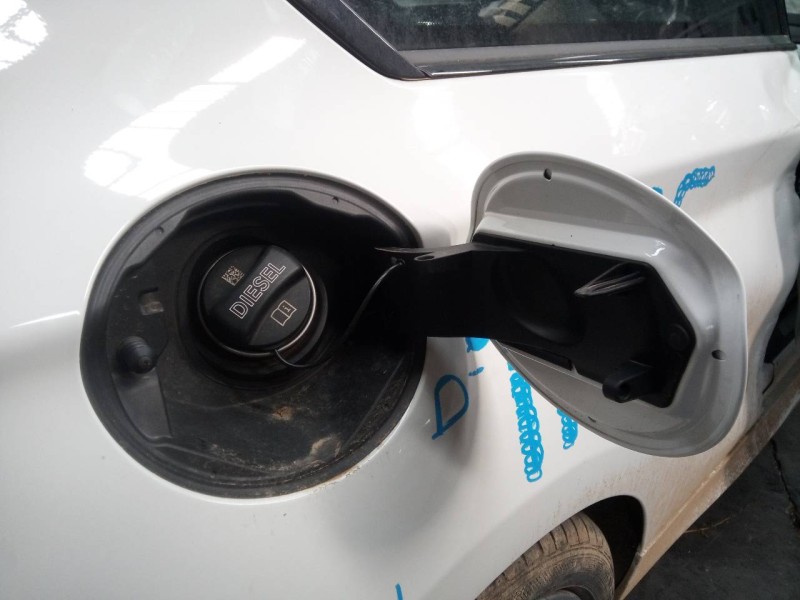 Recambio de tapa exterior combustible para bmw serie 1 lim. (f21) 116d referencia OEM IAM   