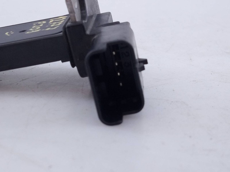 Recambio de caudalimetro para peugeot 208 active referencia OEM IAM 9677093080  E3-B2-18-4