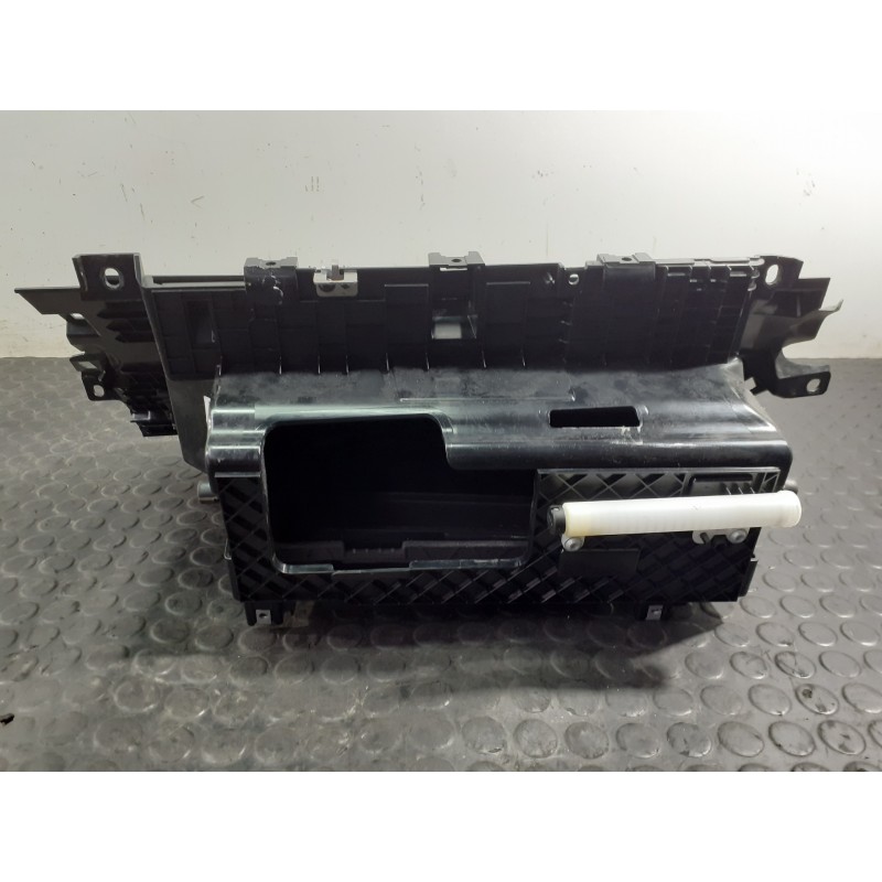 Recambio de guantera para land rover range rover evoque evoque referencia OEM IAM   P2-A2-9