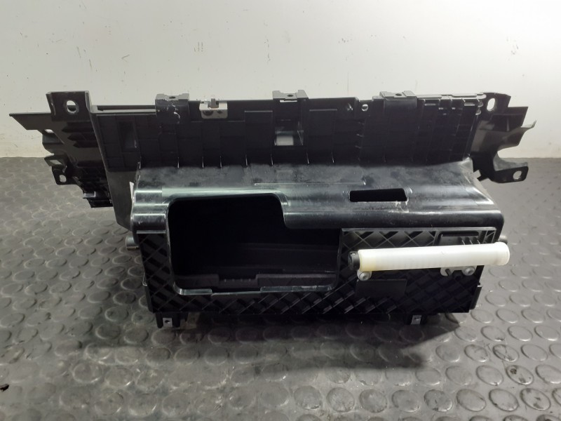 Recambio de guantera para land rover range rover evoque evoque referencia OEM IAM   P2-A2-9