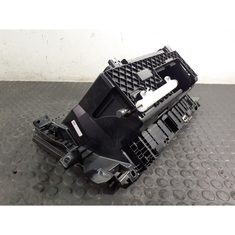 Recambio de guantera para land rover range rover evoque evoque referencia OEM IAM   P2-A2-9
