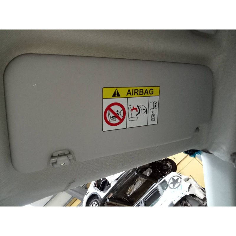 Recambio de parasol derecho para kia niro drive referencia OEM IAM   