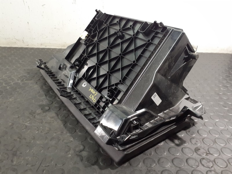 Recambio de guantera para land rover range rover evoque evoque referencia OEM IAM   P2-A2-9