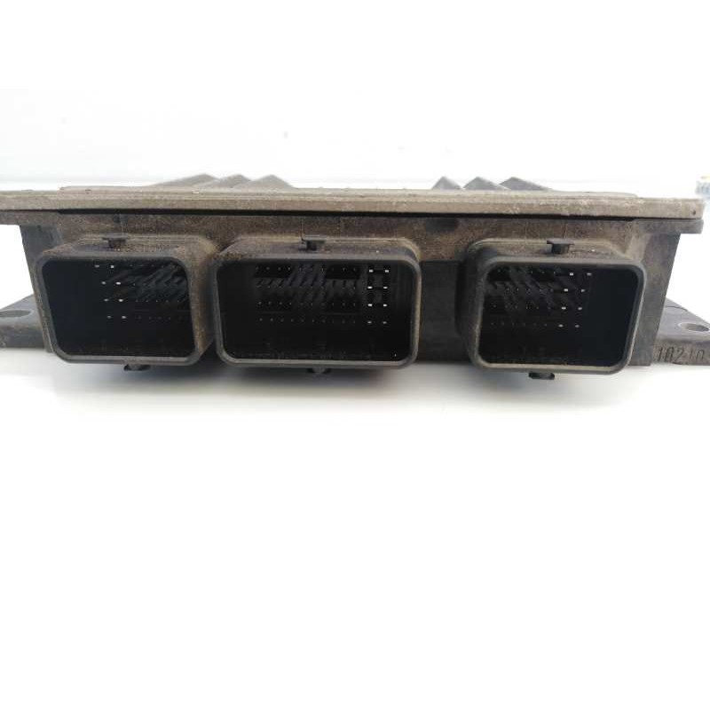 Recambio de centralita motor uce para nissan nv 200 (m20) kasten comfort referencia OEM IAM 8200911560 8200909666 E3-B4-24-2