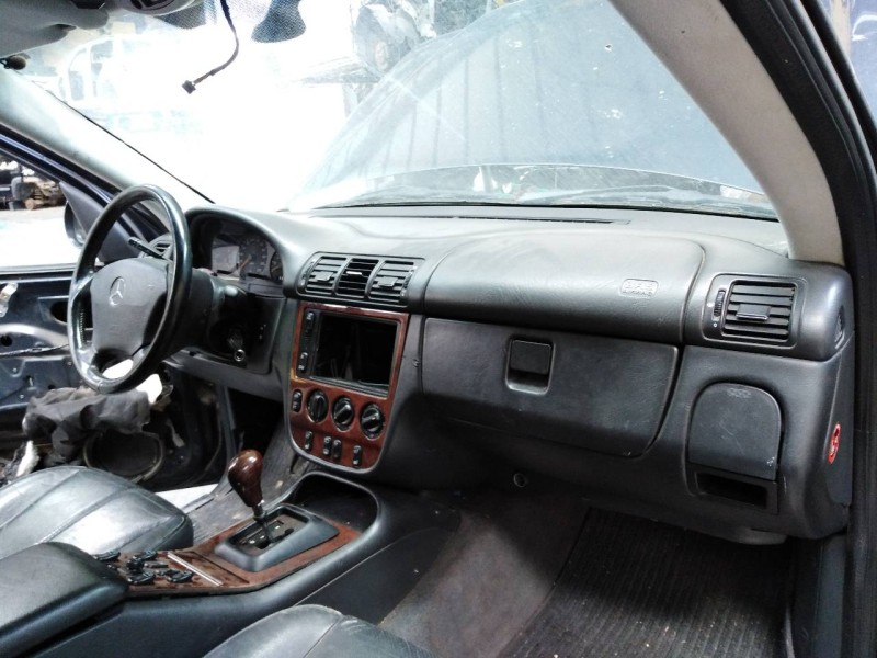 Recambio de salpicadero para mercedes-benz clase m (w163) 430 (163.172) referencia OEM IAM   