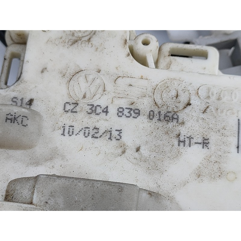 Recambio de cerradura puerta trasera derecha para volkswagen passat variant (365) advance bluemotion referencia OEM IAM 3C383901