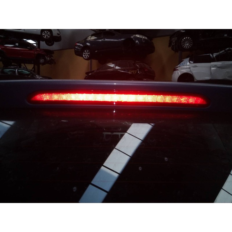 Recambio de luz central de freno para volkswagen passat variant (365) advance bluemotion referencia OEM IAM 1K6945097G  E3-B4-5-