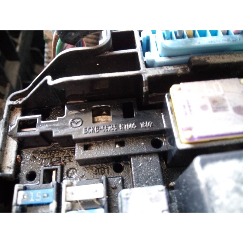 Recambio de caja reles / fusibles para mazda 3 sedán (bp) evolution-x referencia OEM IAM BCKB66765  