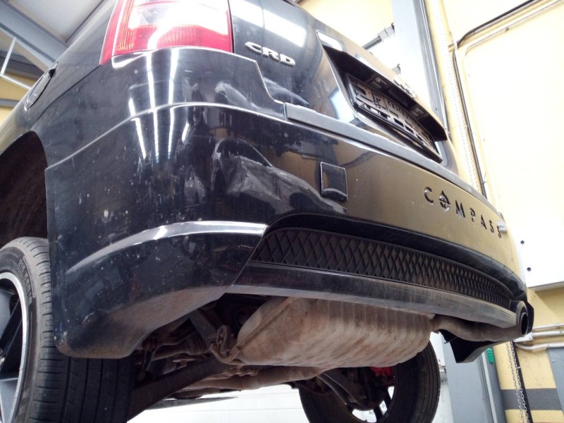 Recambio de paragolpes trasero para jeep compass limited referencia OEM IAM   