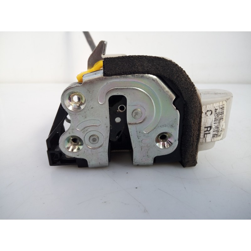 Recambio de cerradura puerta trasera izquierda para kia rio concept referencia OEM IAM   E2-B5-5-2