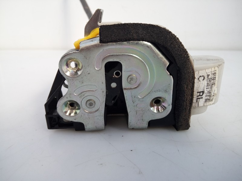 Recambio de cerradura puerta trasera izquierda para kia rio concept referencia OEM IAM   E2-B5-5-2