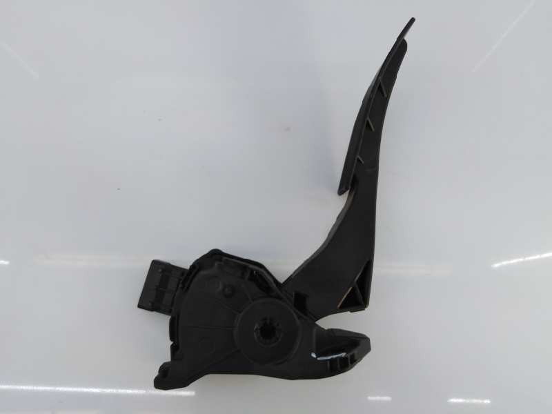 Recambio de pedal acelerador para opel insignia berlina cosmo referencia OEM IAM 13237252  E3-A5-28-1