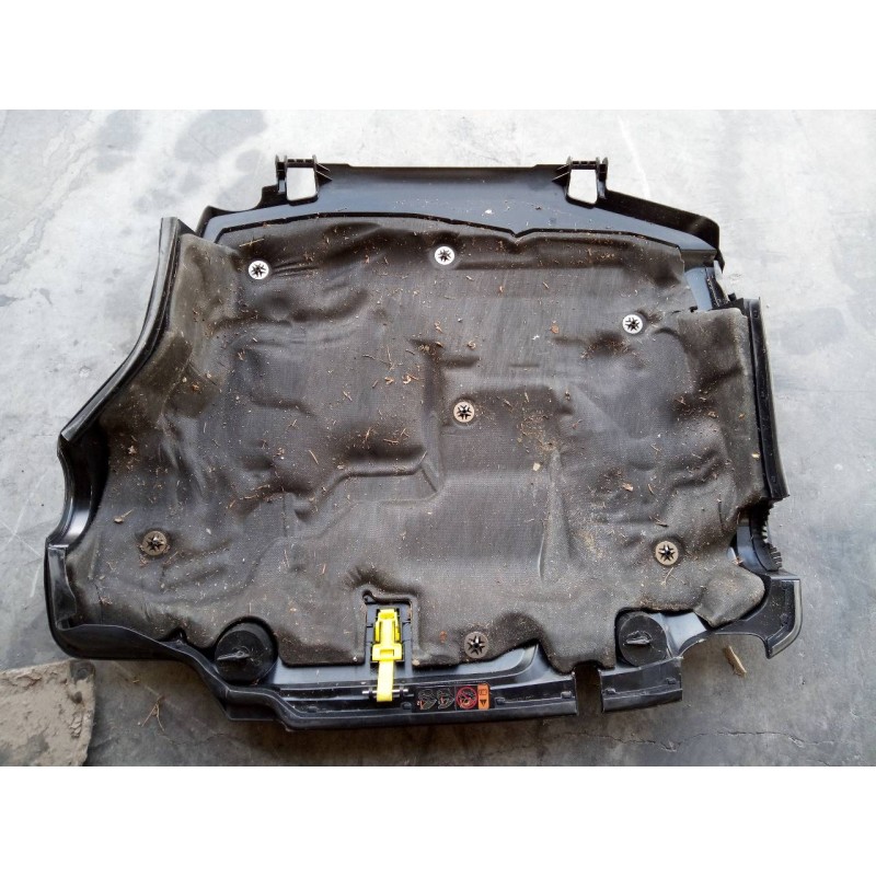 Recambio de tapa motor para mazda 3 sedán (bp) evolution-x referencia OEM IAM   